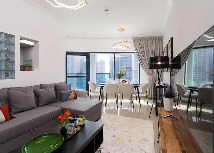 Close To Metro - Perfect For Groups